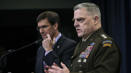 Mark Esper, ministre de la Défense, avec Mark Milley, chef d'état-major de l'armée américaine, le 20 décembre 2019.