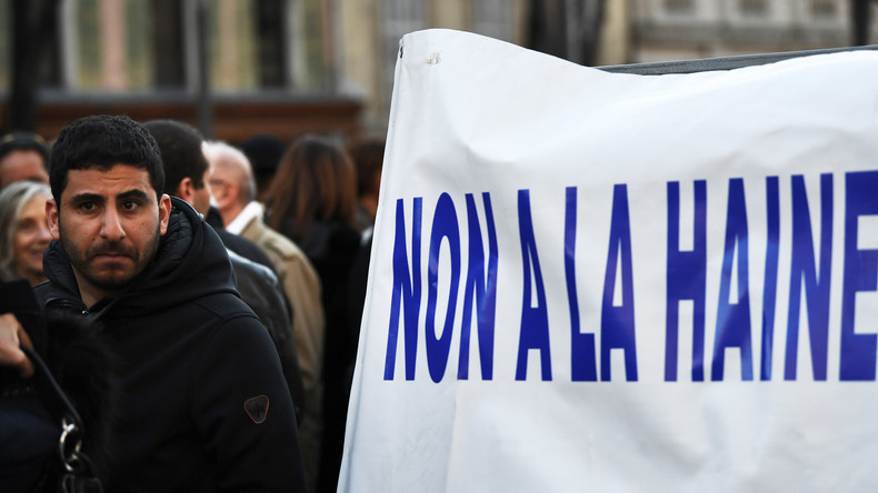 Paris : plusieurs centaines de manifestants réclament «justice pour Sarah» Halimi