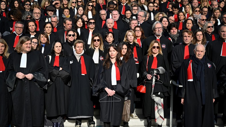 Réforme des retraites : de nombreux barreaux entament une deuxième semaine de grève, «du jamais vu»
