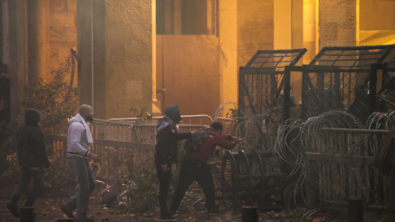 Liban : violents affrontements entre manifestants et forces de l'ordre, des centaines de blessés