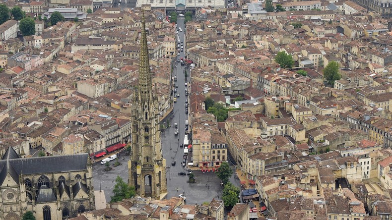 Au moins sept églises de l'agglomération de Bordeaux taguées de messages injurieux