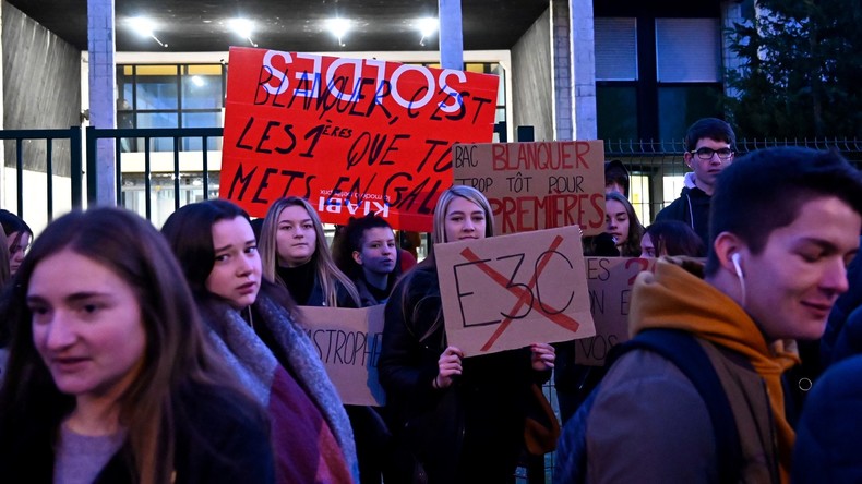 Lille, Bordeaux, Paris... lycées bloqués et épreuves perturbées contre la réforme du baccalauréat