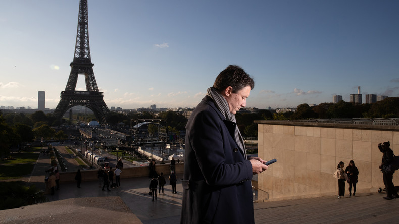 Après le scandale Griveaux, la classe politique alerte contre une menace pour la démocratie