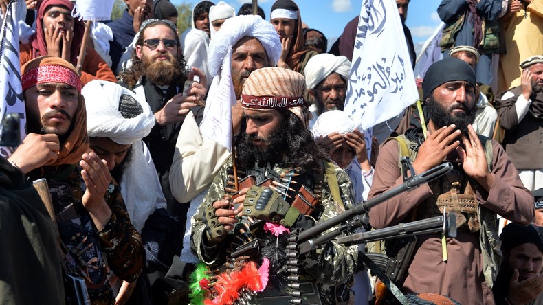 Afghanistan : fin de la trêve partielle entre autorités et Taliban, déjà un premier attentat