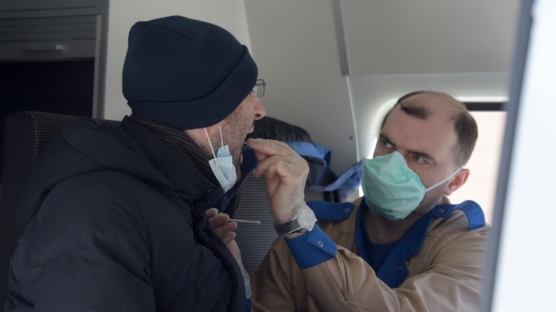 Covid-19 : la Russie propose un traitement inspiré par la France à base d'un antipaludéen