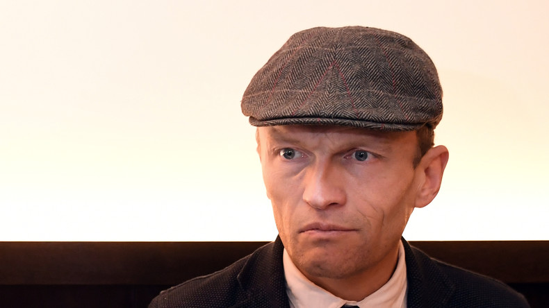 Covid-19 : l'écrivain Sylvain Tesson nargue les Gilets jaunes