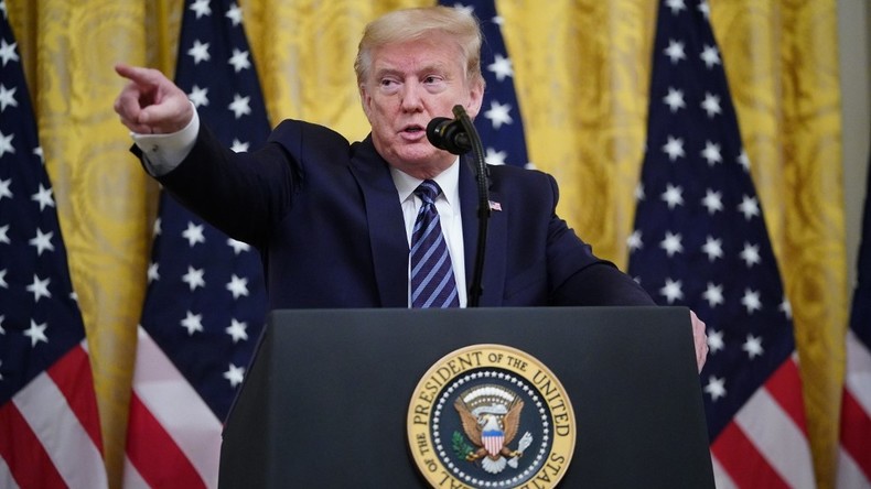 Donald Trump soupçonne le laboratoire de Wuhan d’être à l’origine du coronavirus et menace la Chine