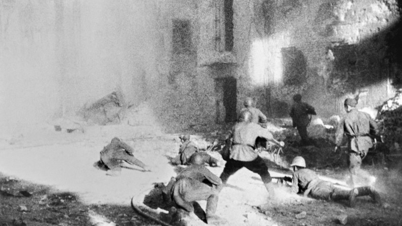 75 ans de la Victoire : le fâcheux «oubli» de la secrétaire d’Etat auprès du ministre des Armées