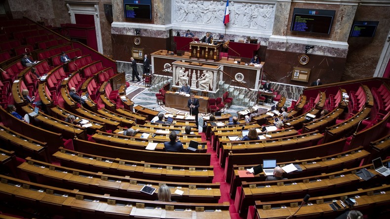 Des élus saisissent le Conseil constitutionnel contre la prolongation de l'état d'urgence sanitaire