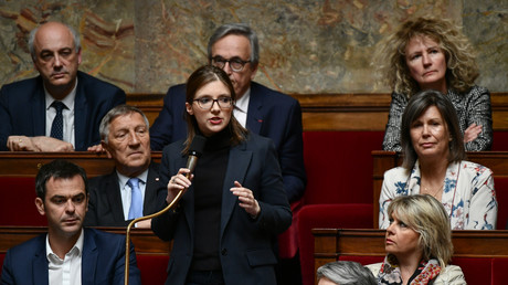 La députée LREM Aurore Bergé  prend la parole lors d'une séance de questions au gouvernement à l'Assemblée nationale, le 7 mai 2019 (image d'illustration).