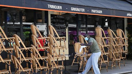 Les terrasses des établissements sont officiellement fermées jusqu'au 2 juin (photo prise le 30 mai à Paris).