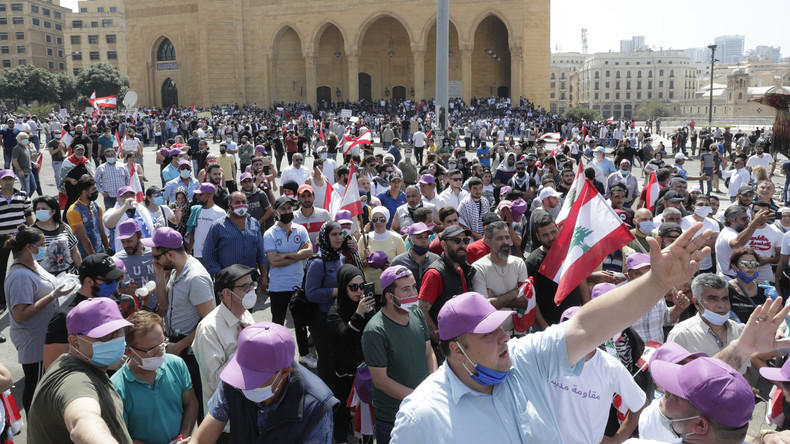 Liban : le mouvement contestataire reprend et cible aussi le Hezbollah