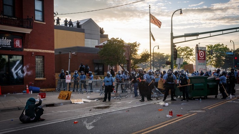La police de Minneapolis va être «démantelée», annonce le conseil municipal de la ville