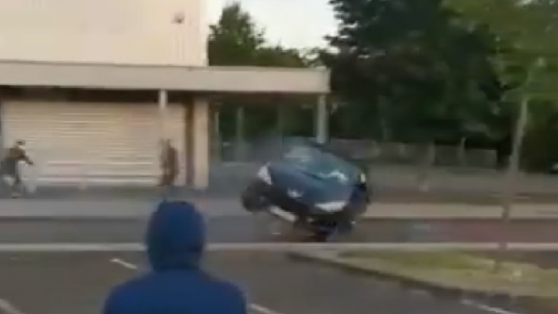 Cagoules et barres de fer : flambée de violences à Dijon autour d'une «expédition punitive» (IMAGES)