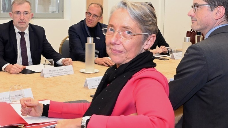 Elisabeth Borne prévoit un report de la privatisation des aéroports de Paris «au-delà de 2022»