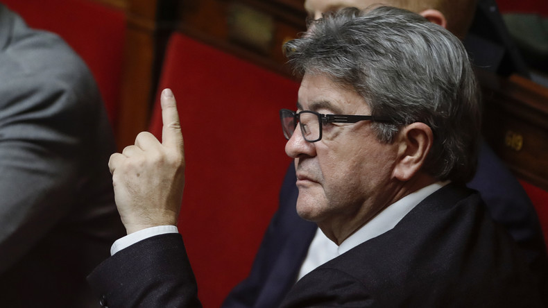 Enquête pour «abus de confiance» visant des cadres de LFI : Mélenchon dénonce des «intimidations»