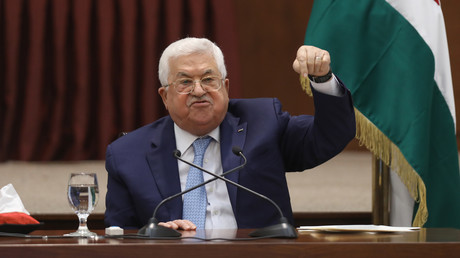 Le président palestinien Mahmoud Abbas s'exprime lors de la réunion des dirigeants palestiniens à son siège à Ramallah, en Cisjordanie, le 19 mai 2020 (image d'illustration).