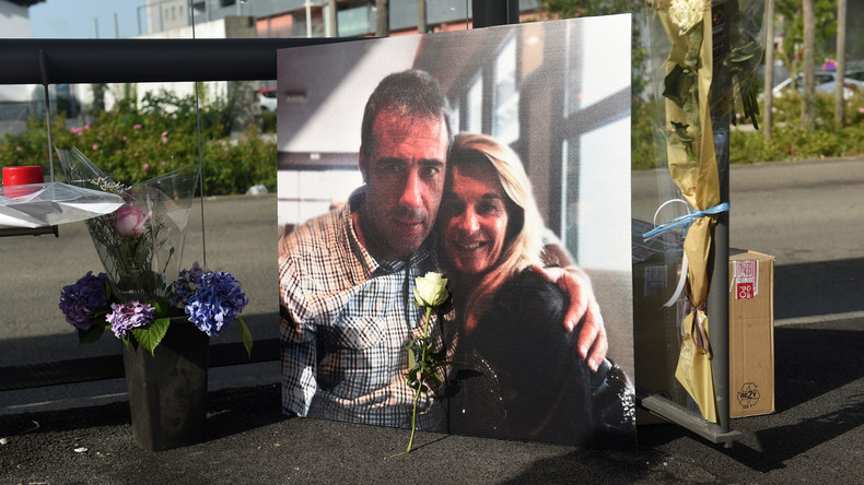 Marche blanche à Bayonne : des héros de la crise sanitaire «se font massacrer par des crapules»