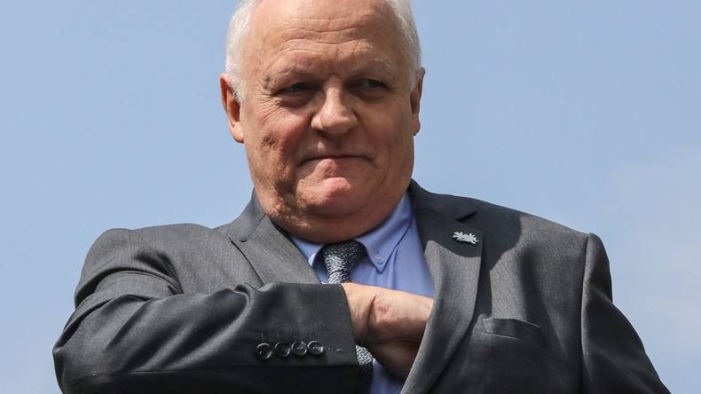 François Asselineau réélu président de l'UPR, des cadres du parti annoncent leur démission