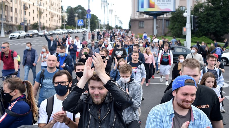 Manifestations en Biélorussie après le rejet de la candidature d'un opposant accusé de fraude
