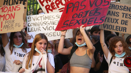 Des femmes manifestent contre les violences sexuelles, le 5 juillet 2020, à Ajaccio, en Corse (image d'illustration).