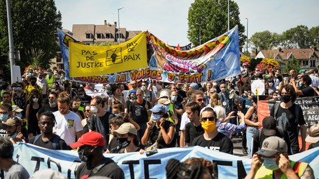 Manifestation le 18 juillet à Beaumont-sur-Oise, quatre après la mort d'Adama Traoré.