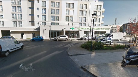 Capture d'écran Google Street View, de la rue Rosa Parks de Fleury-Mérogis (Essonne) où de violents affrontements ont éclatés le dimanche 2 août 2020.