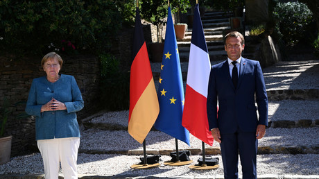 Emmanuel Macron reçoit Angela Merkel à Brégancon le 20 août 2020.