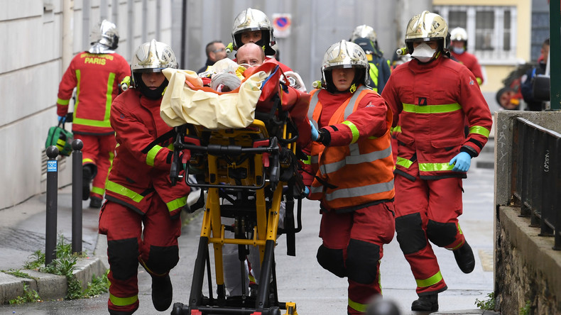 Attaque à l'arme blanche près des anciens locaux de Charlie Hebdo : deux blessés et des arrestations