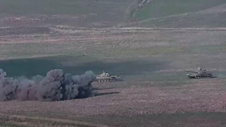 Haut-Karabagh : hostilités à la frontière, le conflit entre l'Arménie et l'Azerbaïdjan ravivé