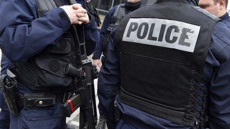 Des policiers sécurisent les abords du tribunal de Nantes, mars 2017 (image d'illustration)