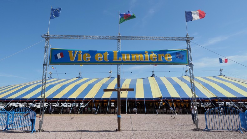 Covid-19 : polémique après l'autorisation d'un rassemblement évangélique dans le Loiret