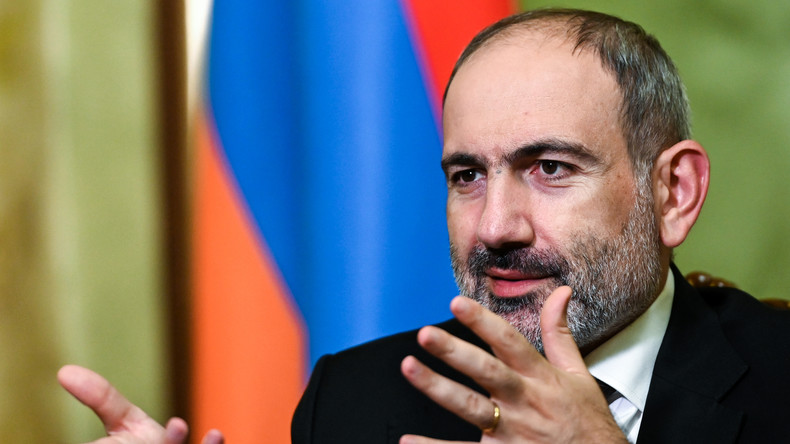 Haut-Karabagh : l'Arménie demande le déploiement de casques bleus russes dans la région