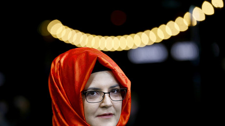 Hatice Cengiz, la fiancée de Jamal Khashoggi, avant la projection du documentaire  