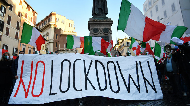 Covid-19 : montée des contestations en Europe face aux reconfinements