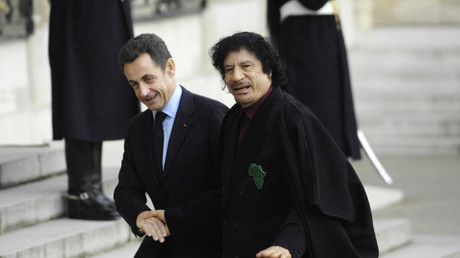 Nicolas Sarkozy reçoit à l'Elysée Mouammar Kadhafi
en décembre 2007