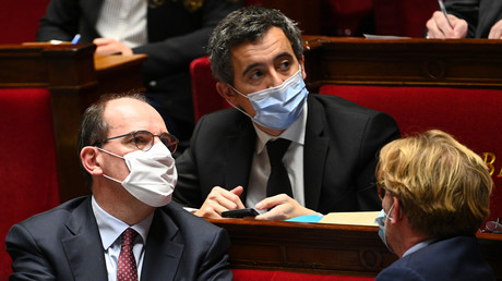 Jean Castex et Gérald Darmanin à l'Assemblée nationale, Paris, le 24 novembre (image d'illustration).