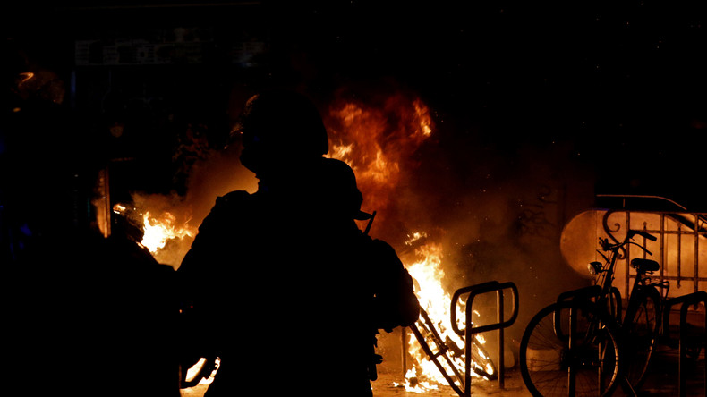 Violences à Paris et en régions lors de la manifestation contre la loi Sécurité globale