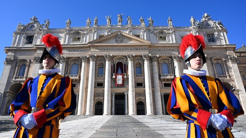 L'ancien ambassadeur du Vatican en France condamné pour avoir agressé sexuellement plusieurs hommes