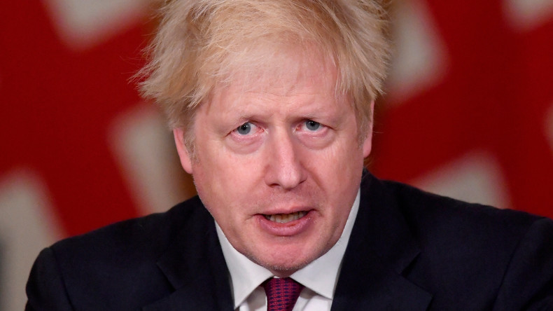 Une partie de l'Angleterre reconfinée après une flambée attribuée à une nouvelle souche de Covid-19
