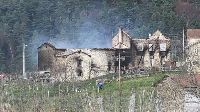 Survivaliste, armé jusqu'aux dents : le profil du meurtrier du Puy-de-Dôme se précise