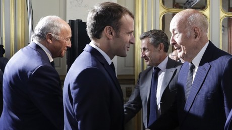 Valery Giscard d'Estaing et Emmanuel Macron le 4 octobre 2018 à Paris (image d'illustration).