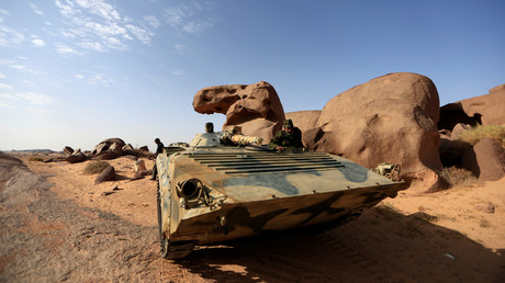 Un combattant du Front Polisario sur son char, le 9 septembre 2016, dans le Sahara occidental (image d'illustration).