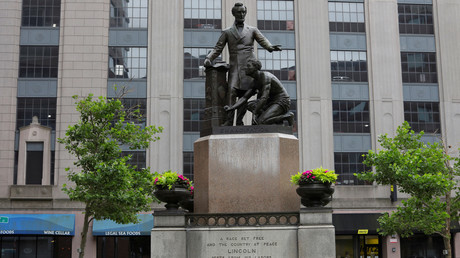 La statue d'Abraham Lincoln que la ville de Boston a décidé de retirer, le 23 juin 2020, à Boston, aux Etats-Unis (image d'illustration).