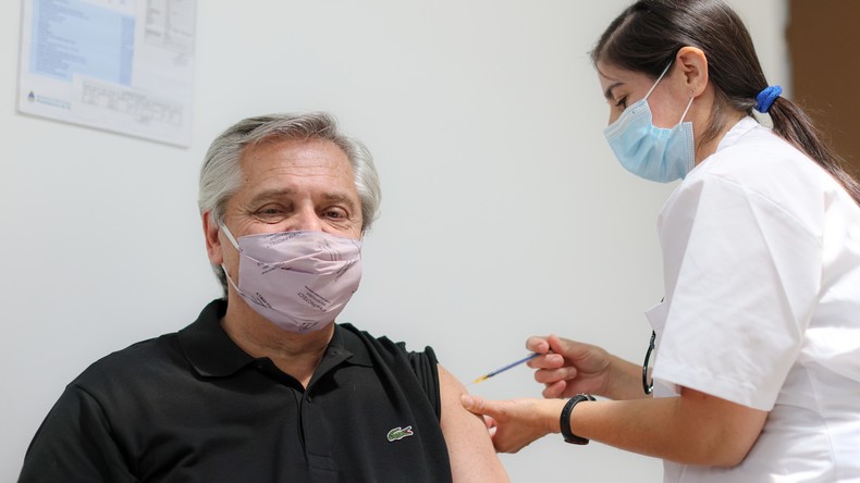 Le président argentin s'est fait administrer une première dose du vaccin russe Spoutnik V