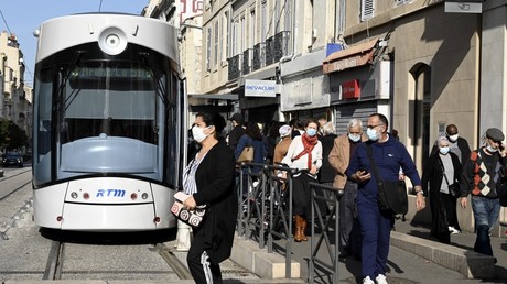 Passants à Marseille le 9 novembre dernier (image d'illustration).