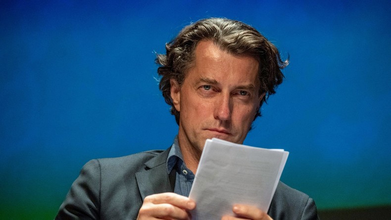 Accusé de tentative de viol, le patron du Centre national du cinéma en garde à vue