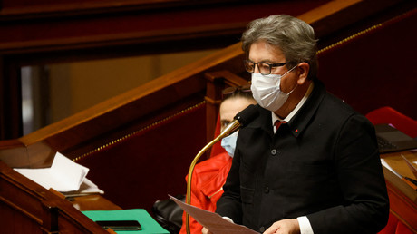 Le chef de la France Insoumise (LFI) et député Jean-Luc Mélenchon, intervient  à l'occasion d'une séance de questions au gouvernement le 9 février 2021 à l'Assemblée Nationale.
