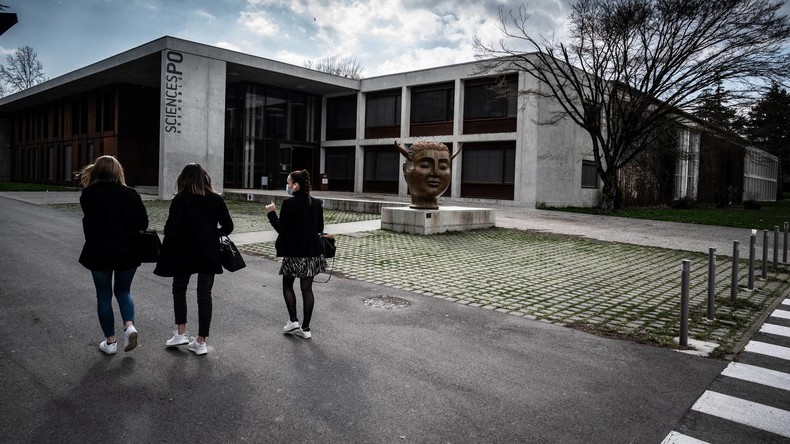 Grenoble : les deux enseignants accusés d'islamophobie placés sous protection
