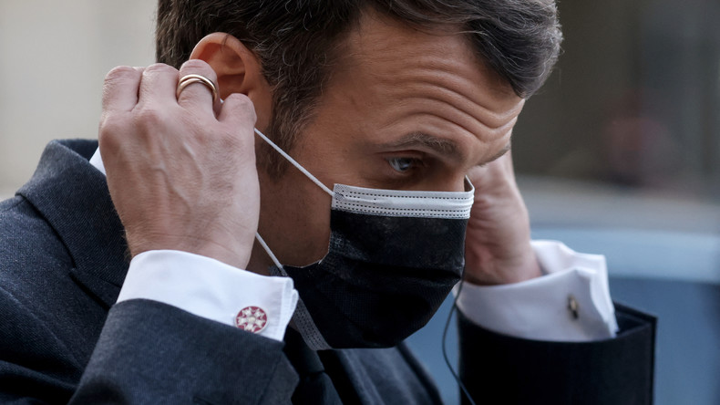 Campagne de vaccination : Emmanuel Macron compare l'Europe à un «diesel»